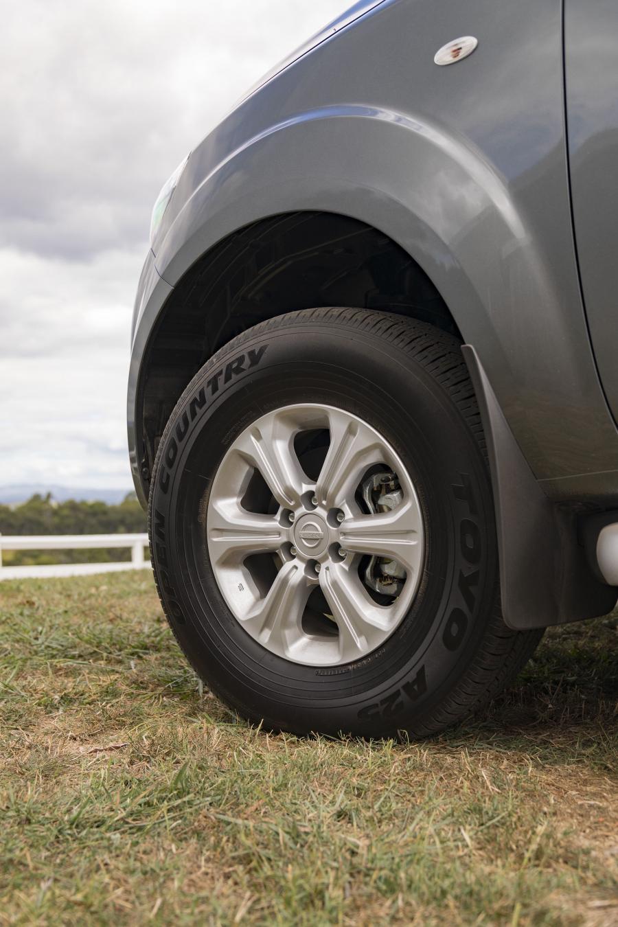 Колеса Nissan Navara ST Dual Cab (D23) 2017 года  (AU) (фото 21 из 29)